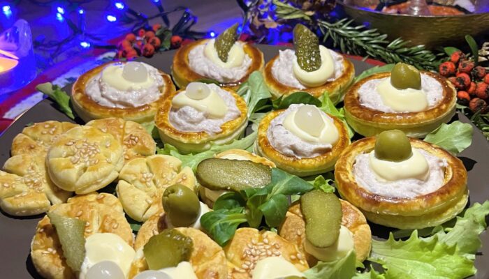 Antipasto di Natale con tartine assortite, di PiCo Ricette by Luca Rampati